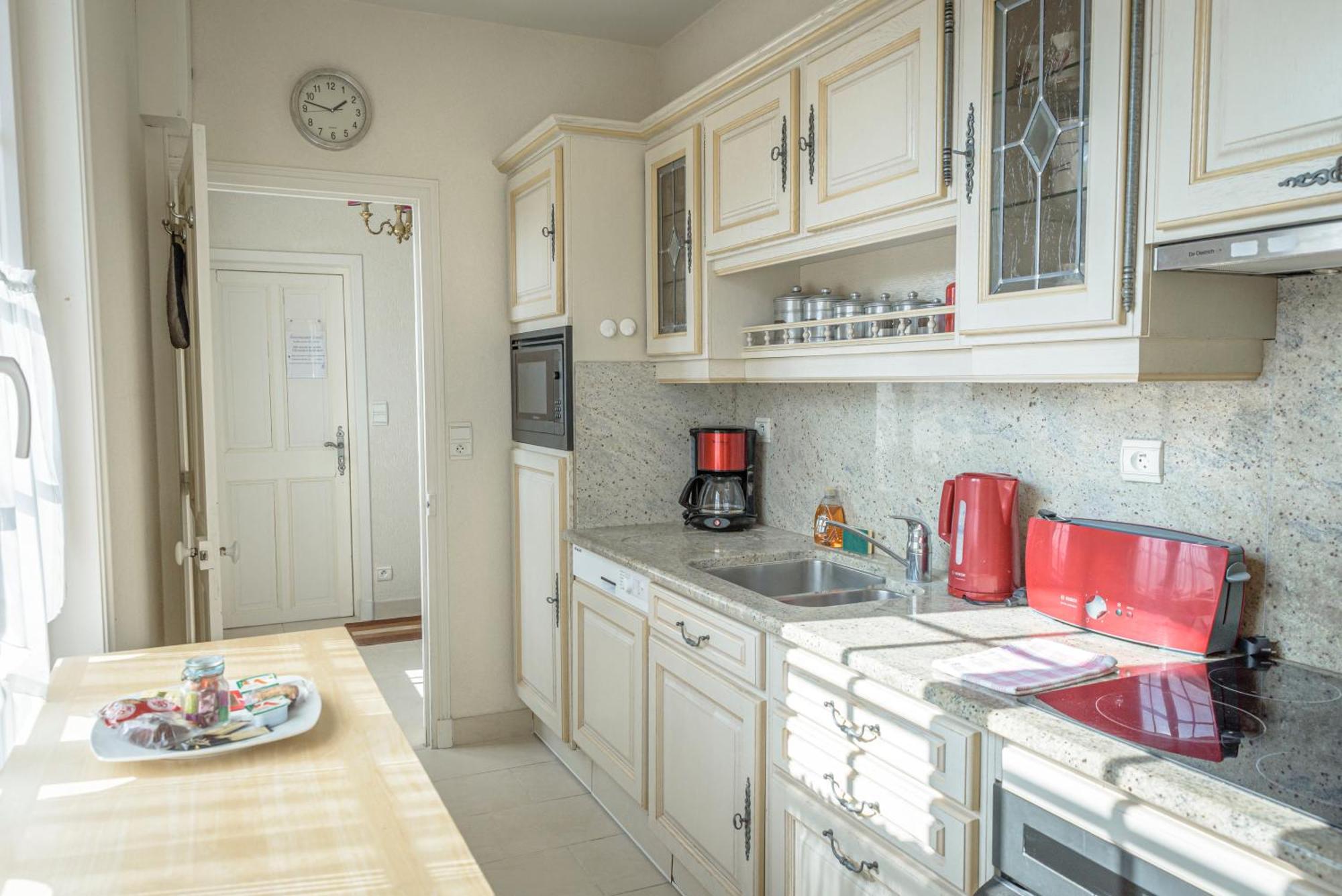 Maison Studios & Appartements Les 4 Vents Люк-сюр-Мер Экстерьер фото