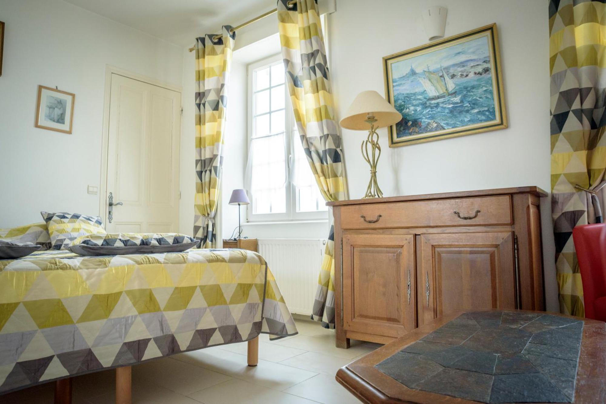 Maison Studios & Appartements Les 4 Vents Люк-сюр-Мер Экстерьер фото